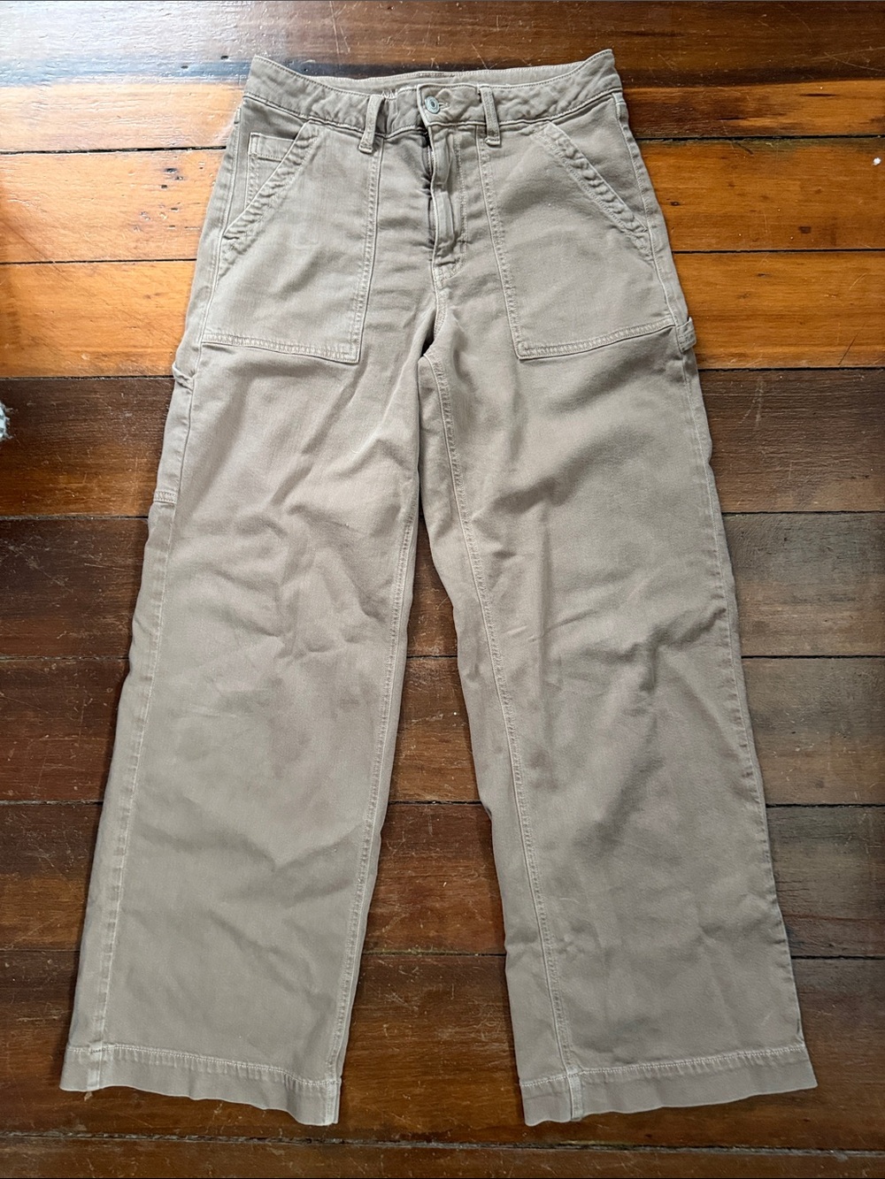 American Eagle Outfitters Women's Wide Leg Pants in Light Khaki